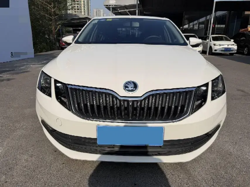 2018 SKODA OCTAVIA thumbnail 2