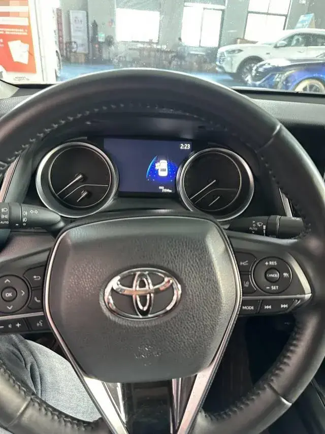 2023 TOYOTA CAMRY thumbnail 4