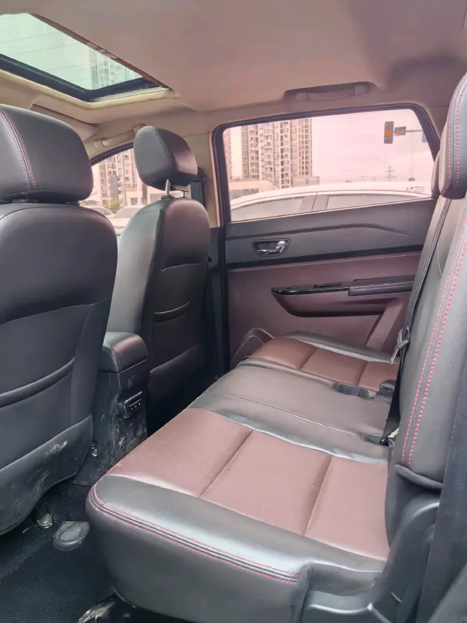 2016 LiFan MaiWei 1.5L 109HP L4 5MT,autocango,china used car exporter,china ev exporter,chinese used car exporter,chinese used ev exporter