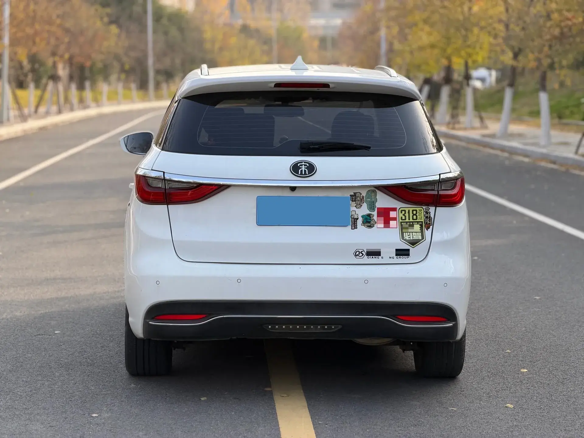 2018 BYD SONG thumbnail 4