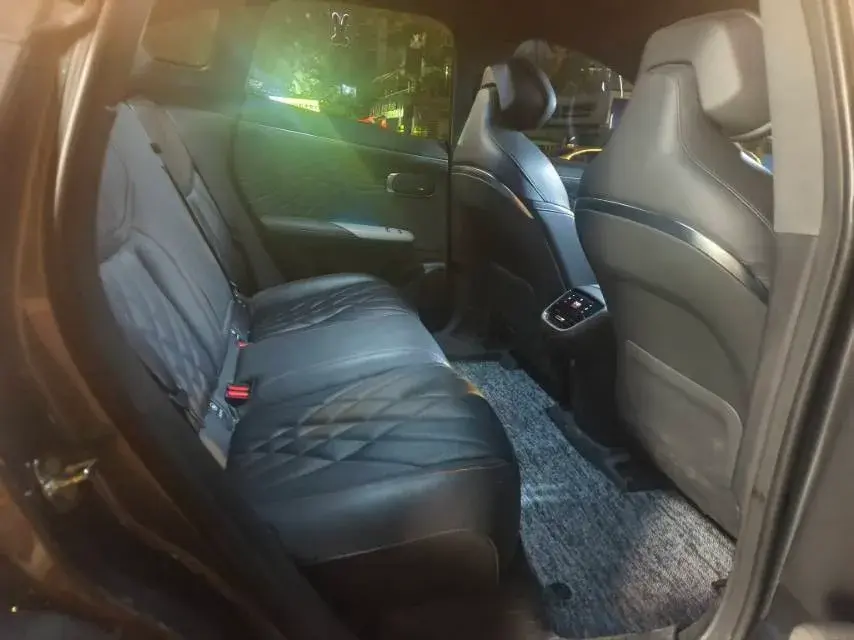 2023 DEEPAL S07 thumbnail 4