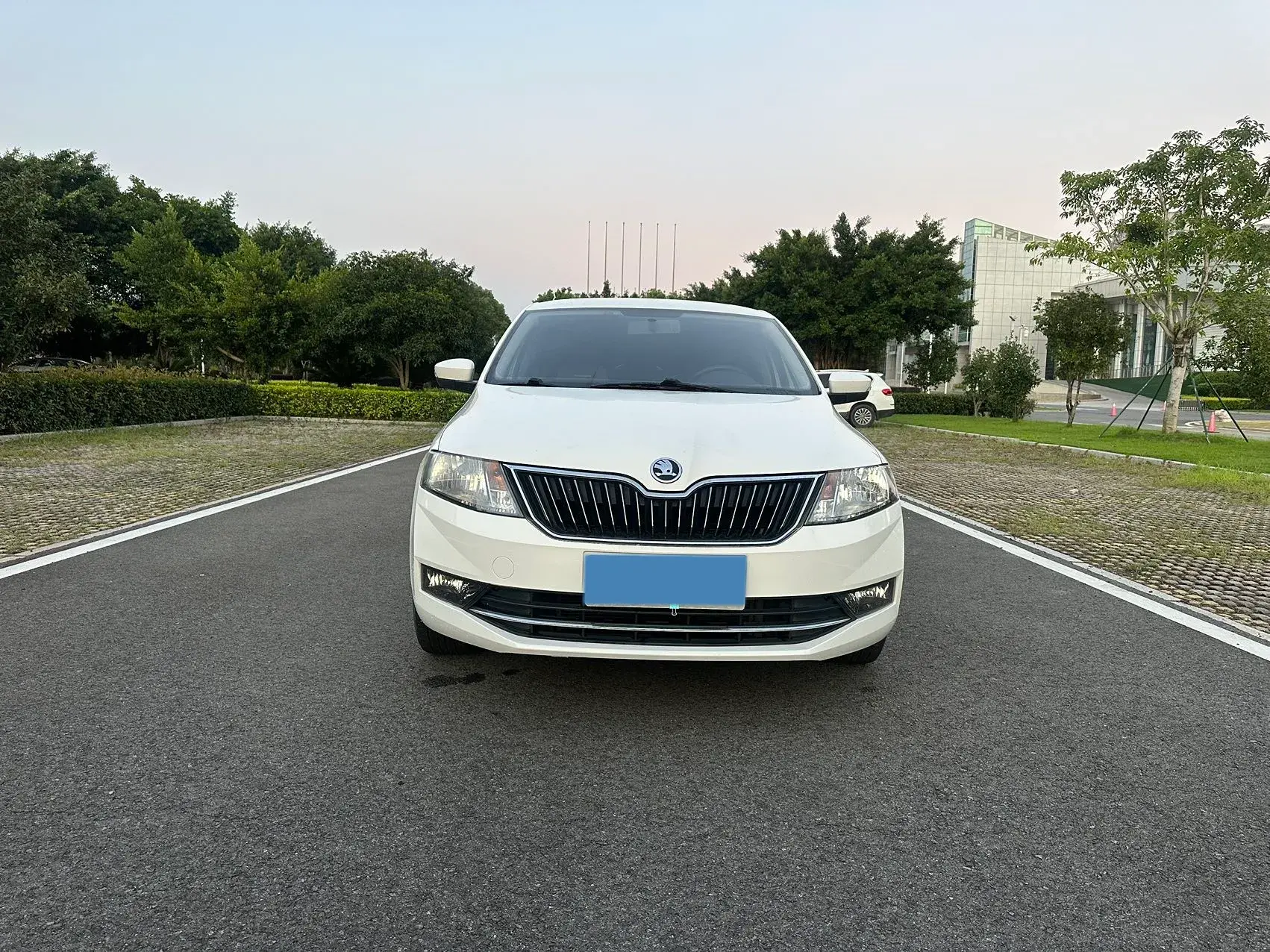 2018 SKODA RAPID thumbnail 2