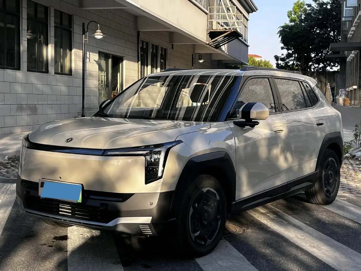 2025 DongFeng Nammi 06 BEV