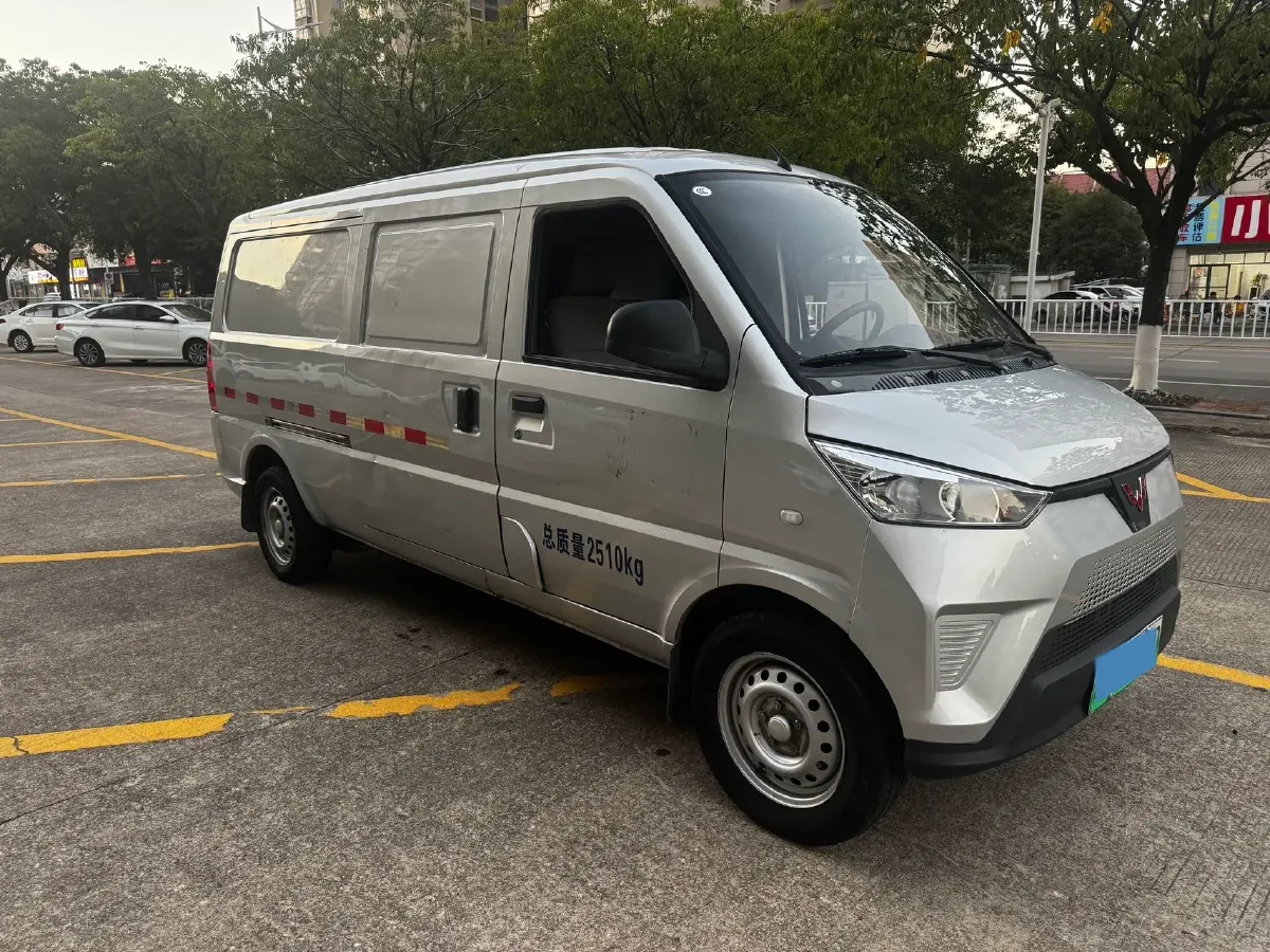 2022 WuLing EV50 BEV 35.904KWH,autocango,china used car exporter,china ev exporter,chinese used car exporter,chinese used ev exporter