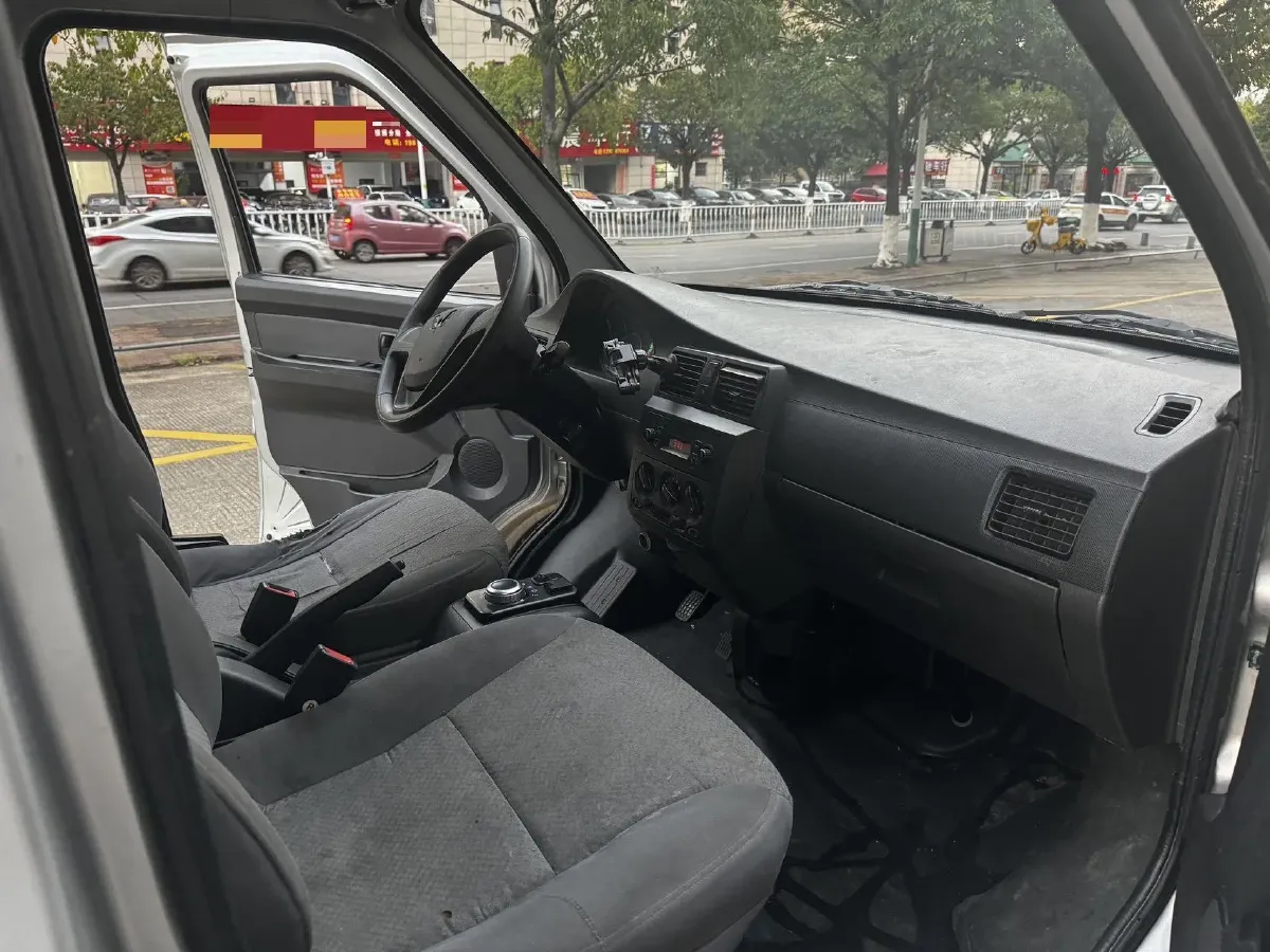 2022 WuLing EV50 BEV 35.904KWH,autocango,china used car exporter,china ev exporter,chinese used car exporter,chinese used ev exporter