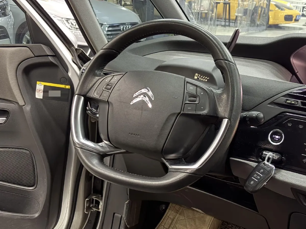 2015 Citroen C4 Picasso 1.6T 165HP L4 6AT,autocango,china used car exporter,china ev exporter,chinese used car exporter,chinese used ev exporter