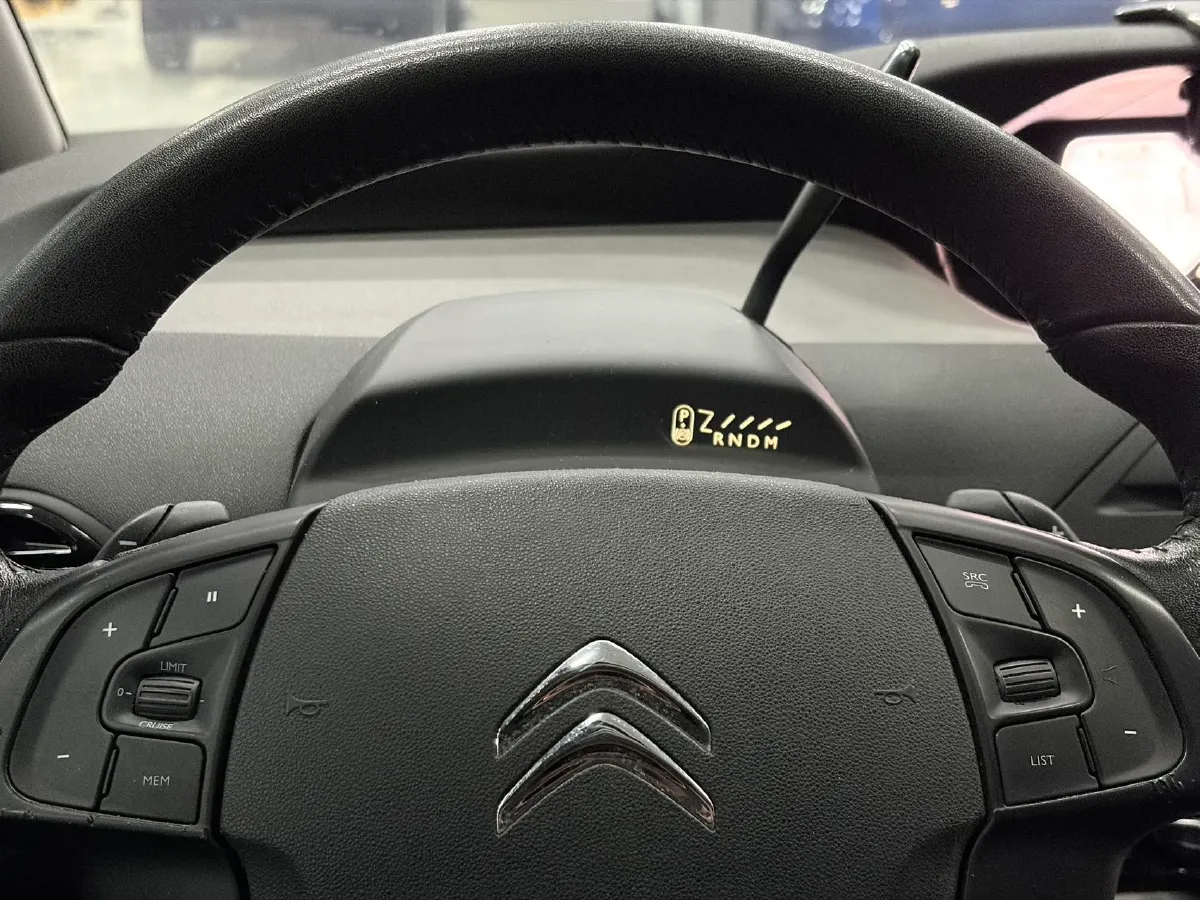 2015 Citroen C4 Picasso 1.6T 165HP L4 6AT,autocango,china used car exporter,china ev exporter,chinese used car exporter,chinese used ev exporter