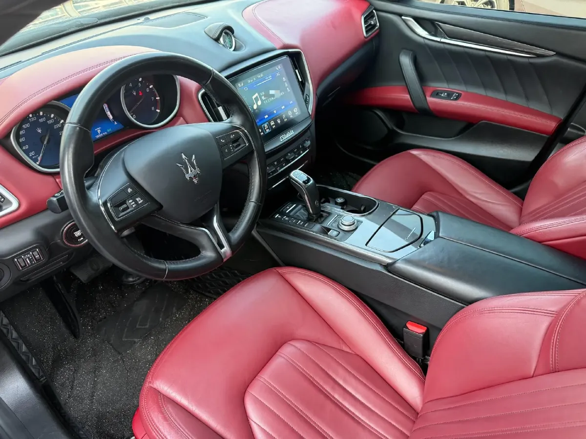 2020 Maserati Ghibli 3.0T 350HP V6 8AT,autocango,china used car exporter,china ev exporter,chinese used car exporter,chinese used ev exporter