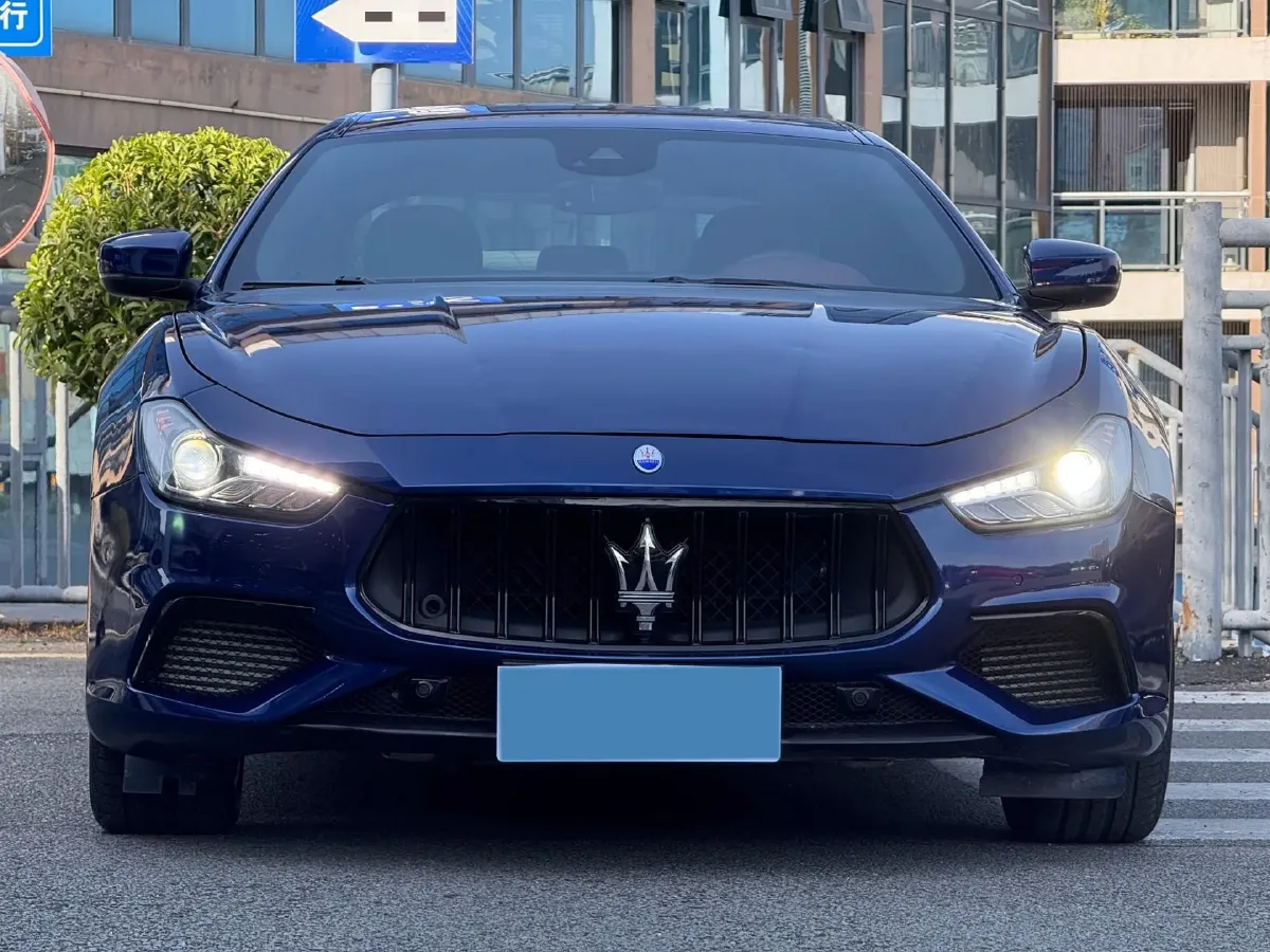 2020 Maserati Ghibli 3.0T 350HP V6 8AT,autocango,china used car exporter,china ev exporter,chinese used car exporter,chinese used ev exporter