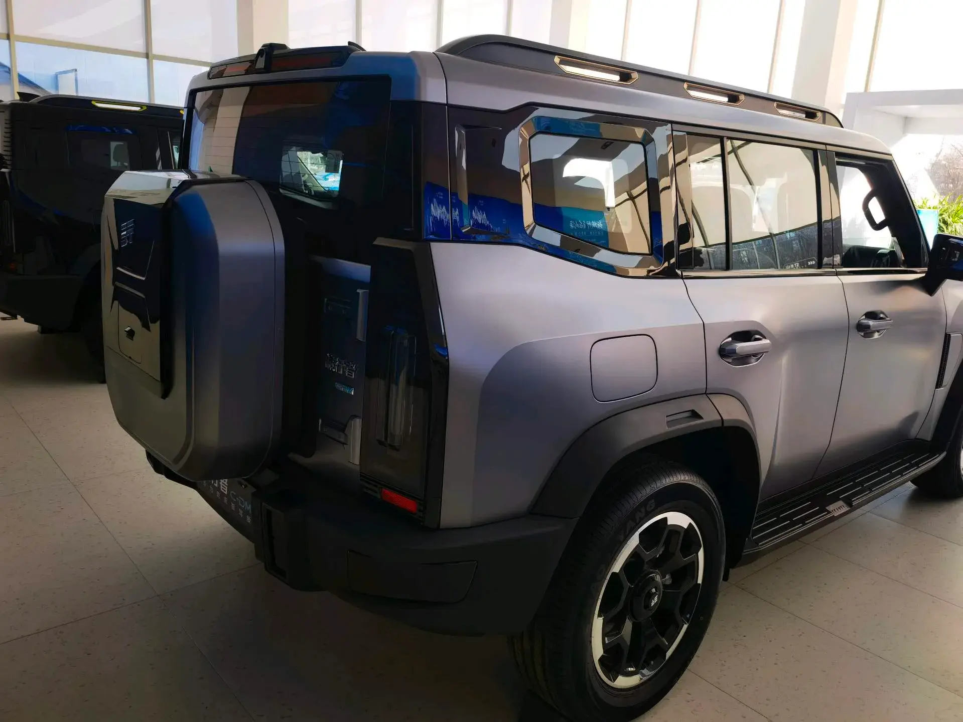 2023 JETOUR SHANHAI thumbnail 4