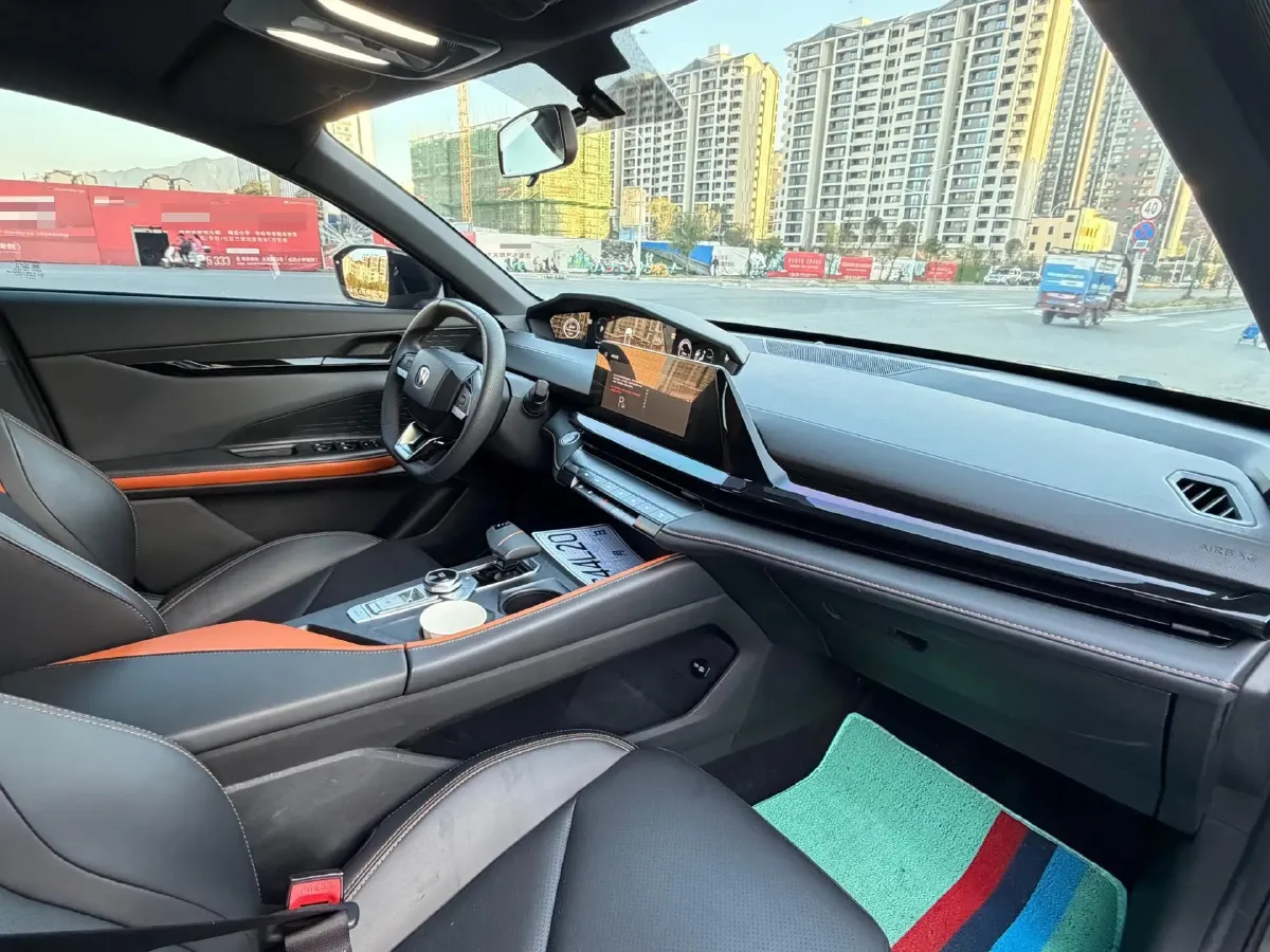 2023 ChangAn UNI-V 1.5T 188HP L4 7DCT,autocango,china used car exporter,china ev exporter,chinese used car exporter,chinese used ev exporter