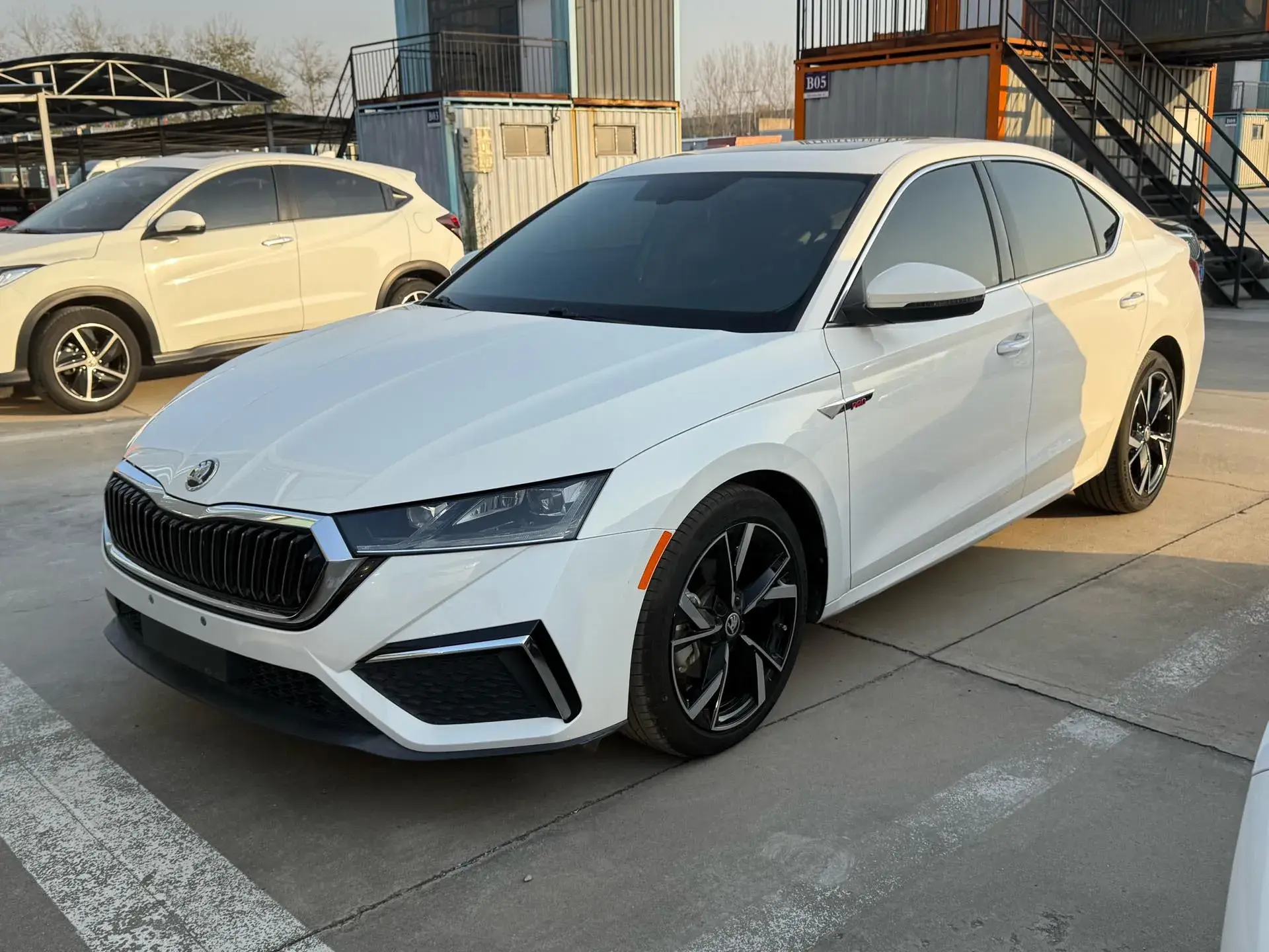 2022 SKODA OCTAVIA view 1