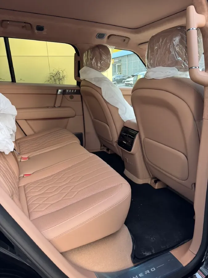 2025 M Hero WarriorM817 1.5T 197HP L4 2DHT PHEV,autocango,china used car exporter,china ev exporter,chinese used car exporter,chinese used ev exporter