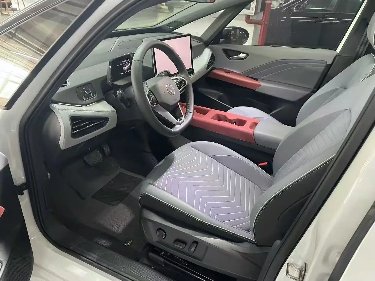 2025 VOLKSWAGEN ID.3 thumbnail 3