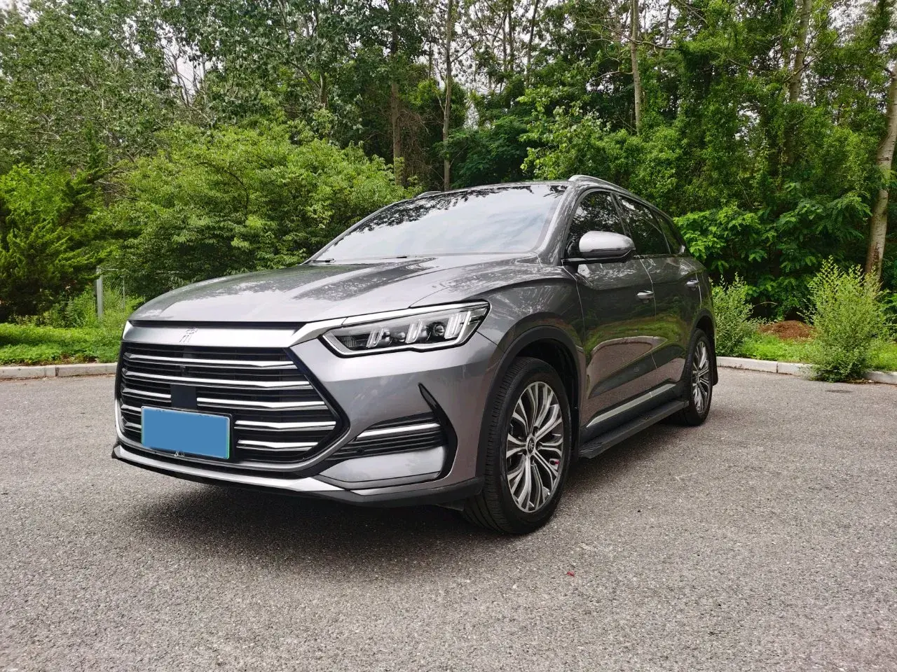 2022 BYD SONG view 1