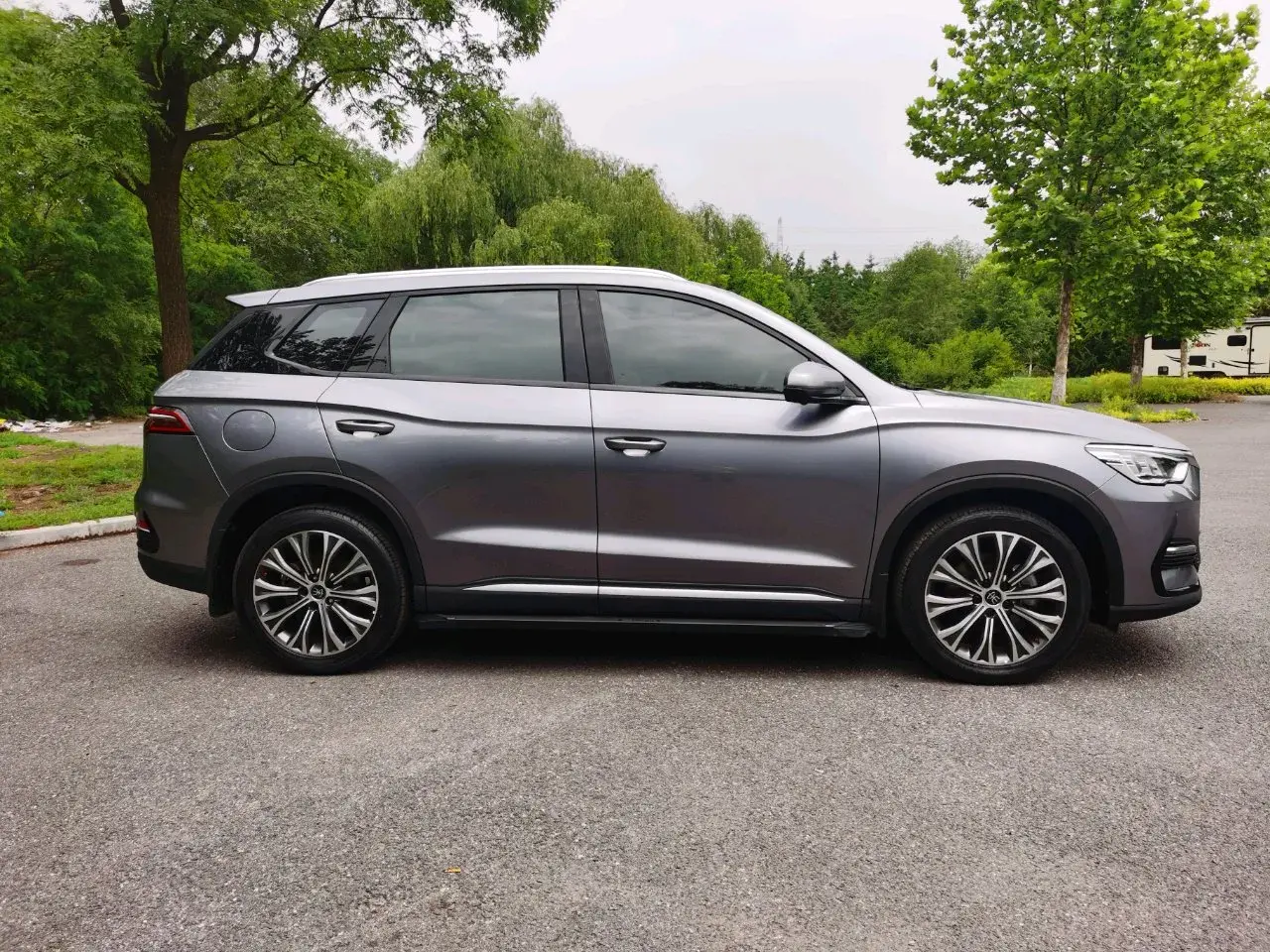 2022 BYD SONG thumbnail 3