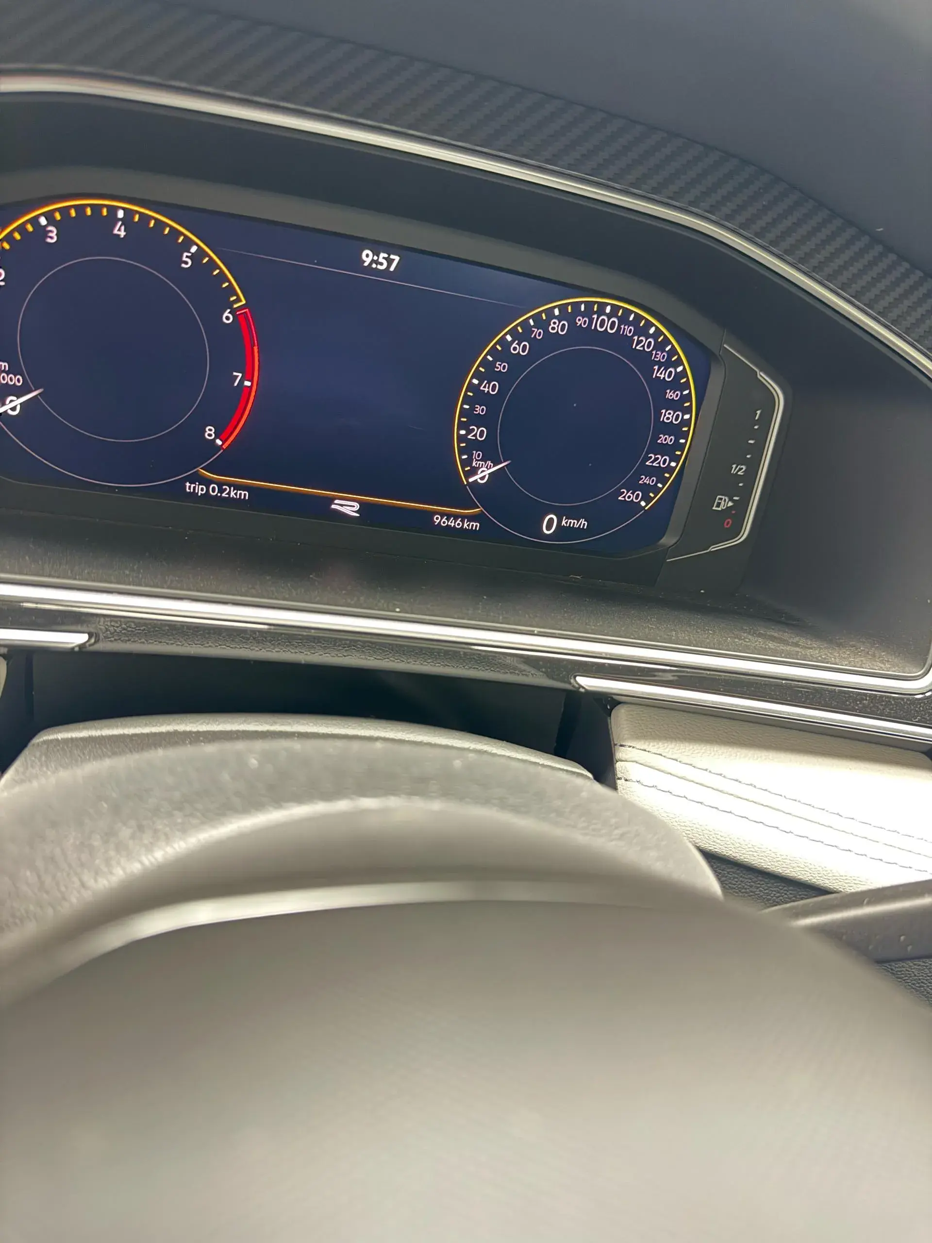 2024 VOLKSWAGEN TIGUAN thumbnail 3