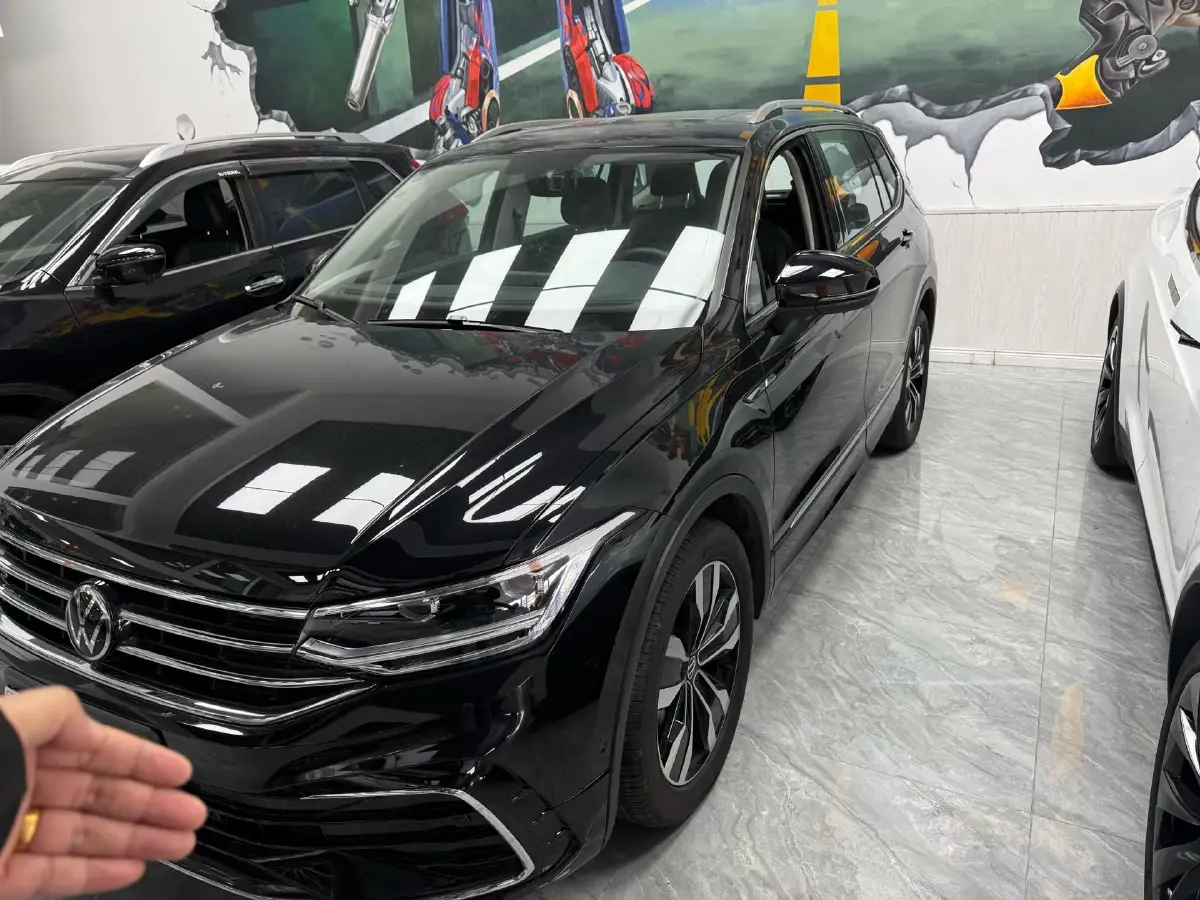 2024 Volkswagen Tiguan L 2.0T 186HP L4 7DCT