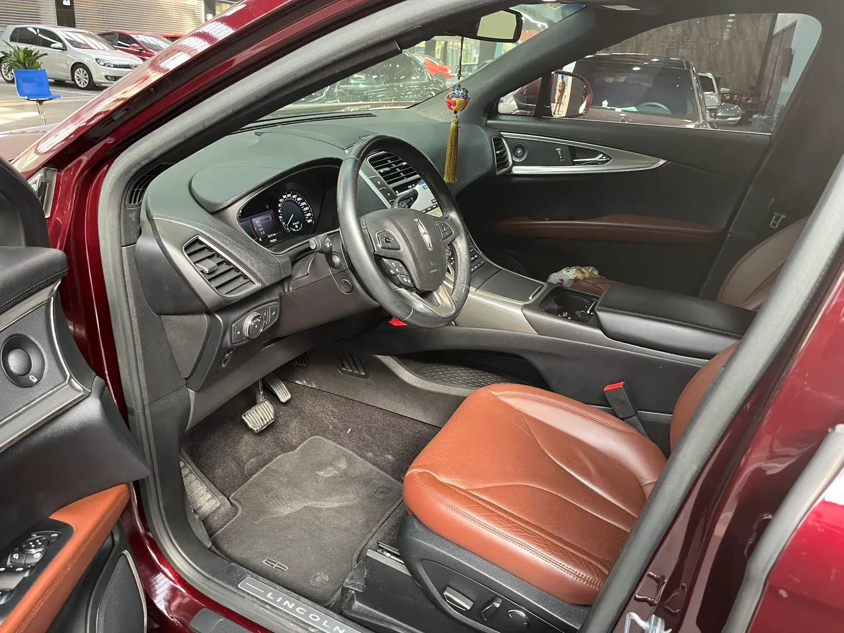 2017 LINCOLN MKX thumbnail 2