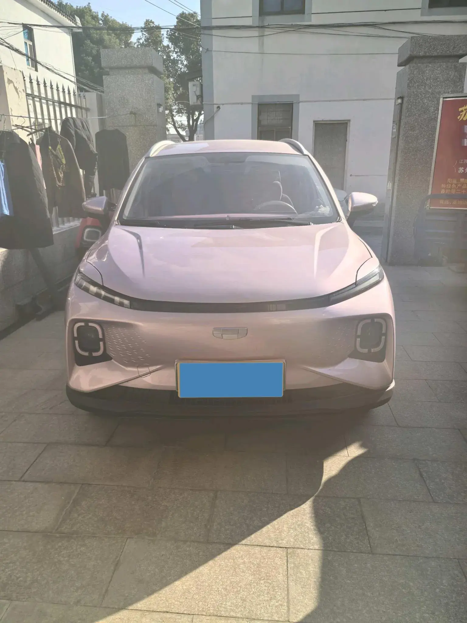 2024 GEOMETRY E thumbnail 2