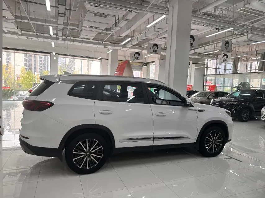 2021 Chery Tiggo 8 Plus 1.6T 197HP L4 7DCT,autocango,china used car exporter,china ev exporter,chinese used car exporter,chinese used ev exporter
