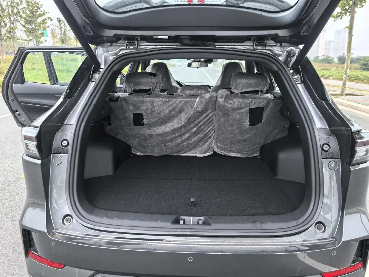 2025 ChangAn CS55PLUS PHEV 1.5L 98HP L4 E-CVT PHEV,autocango,china used car exporter,china ev exporter,chinese used car exporter,chinese used ev exporter