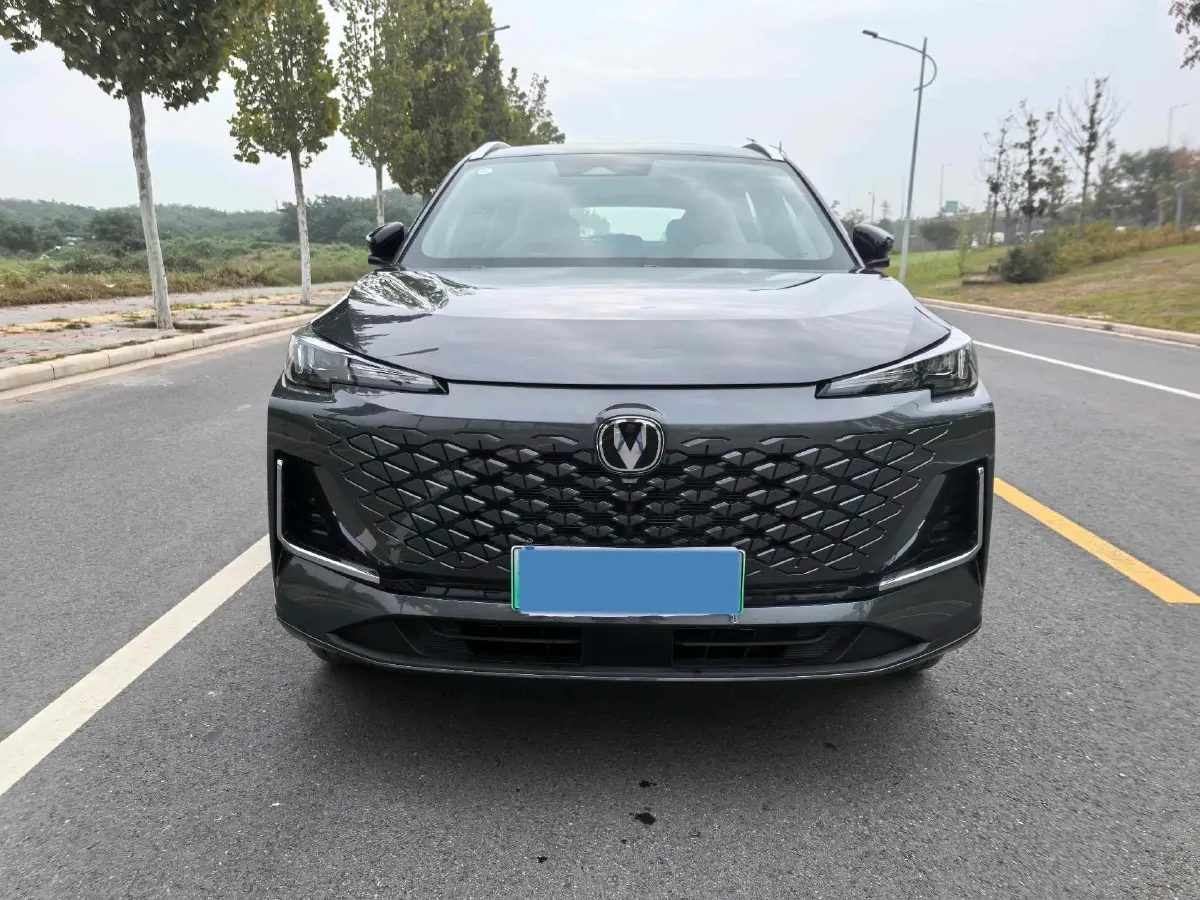2025 ChangAn CS55PLUS PHEV 1.5L 98HP L4 E-CVT PHEV,autocango,china used car exporter,china ev exporter,chinese used car exporter,chinese used ev exporter