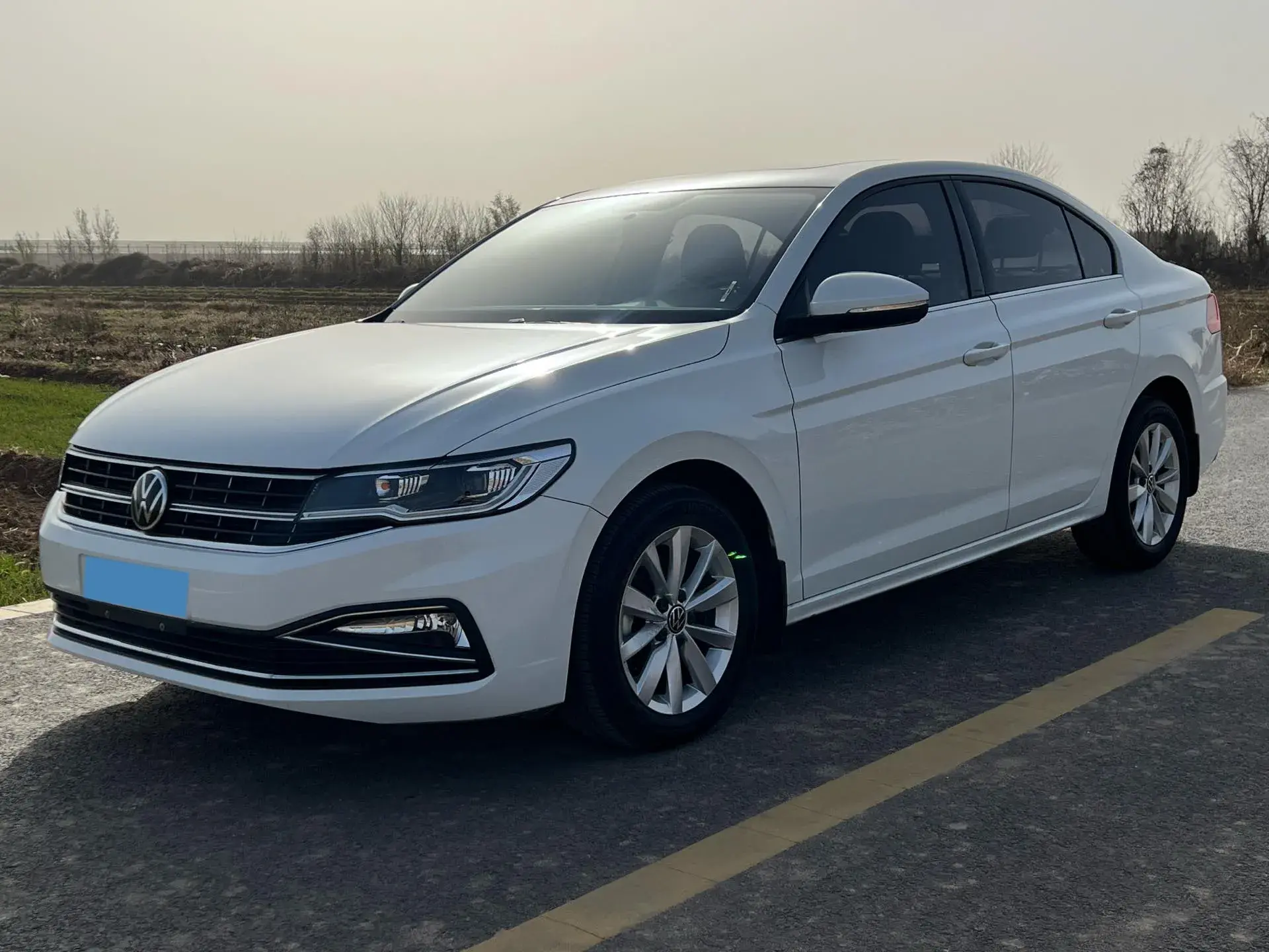 2021 VOLKSWAGEN BORA view 1