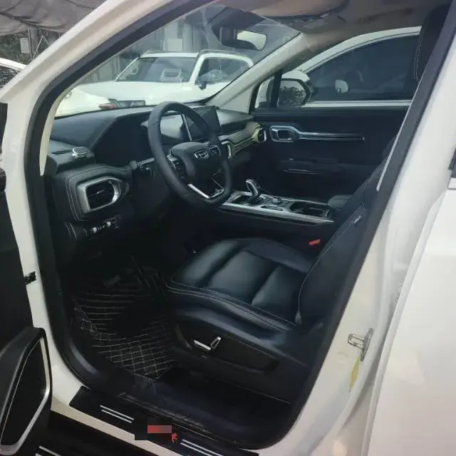 2020 GEELY OKAVANGO thumbnail 2