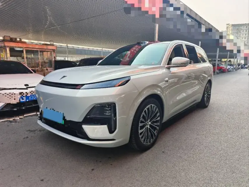 2025 DEEPAL S09 view 1