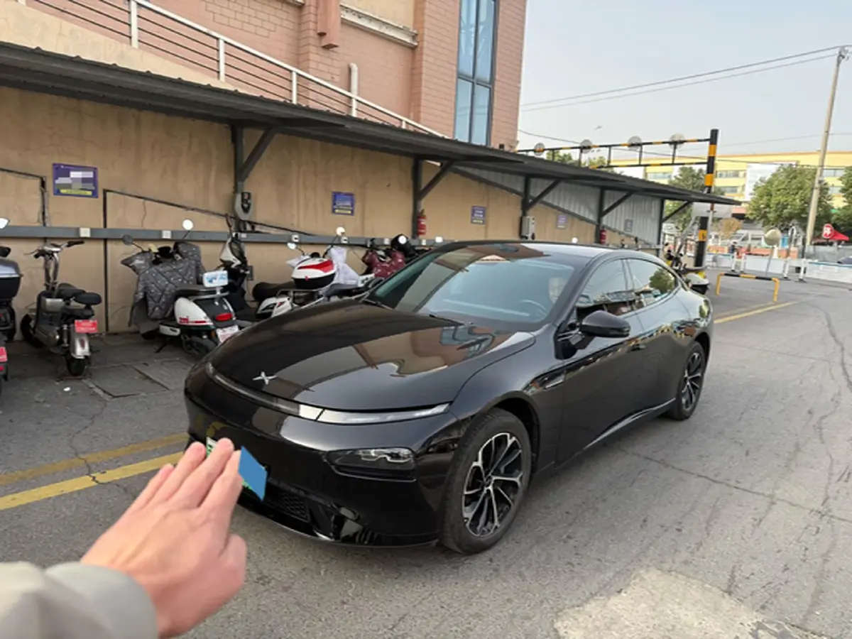 2022 Xpeng P7 BEV 70.8KWH