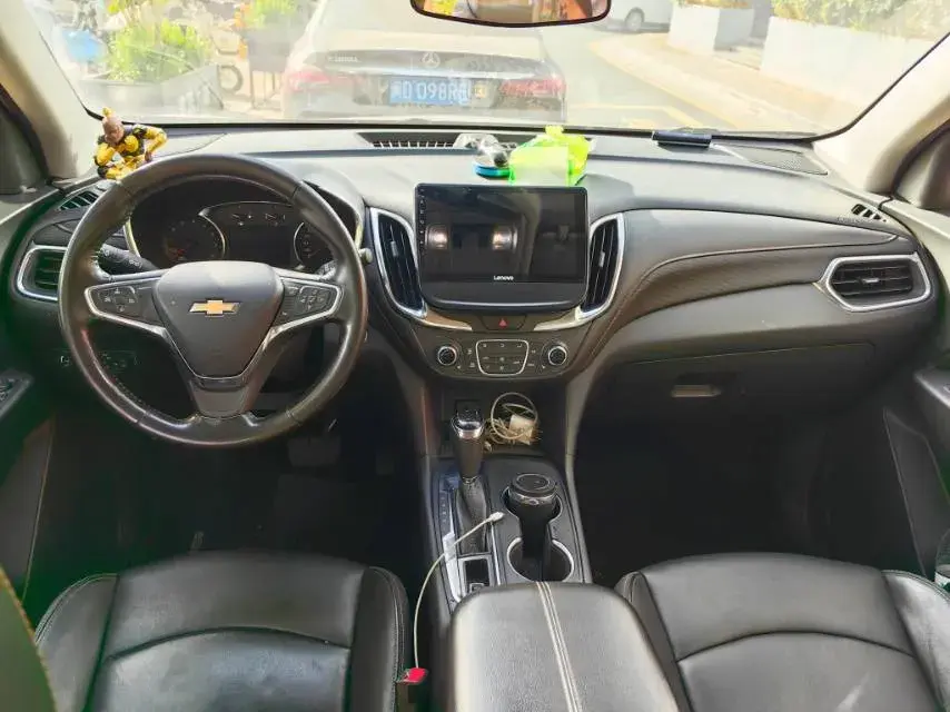 2018 CHEVROLET EQUINOX thumbnail 4