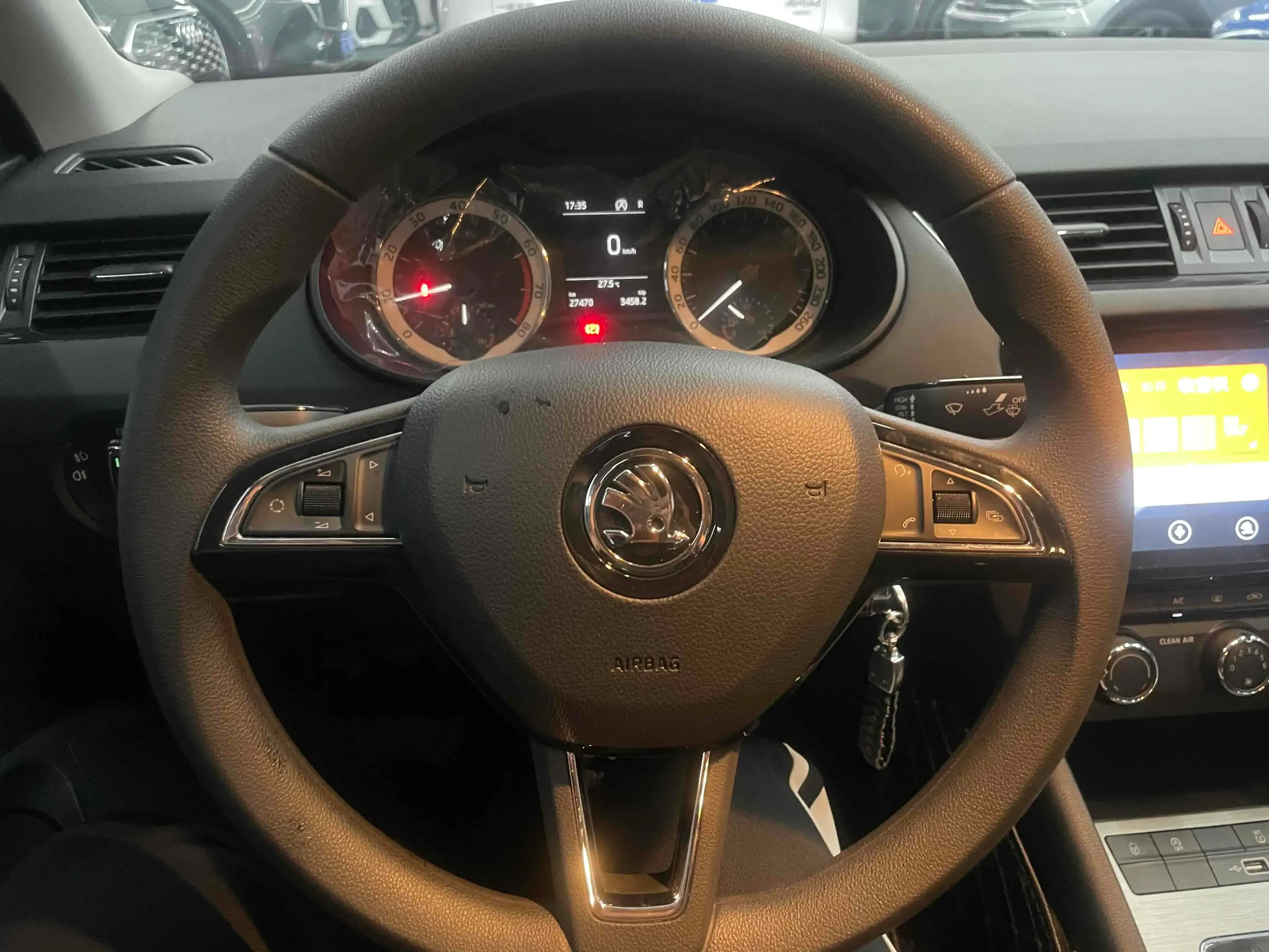 2022 SKODA OCTAVIA thumbnail 4