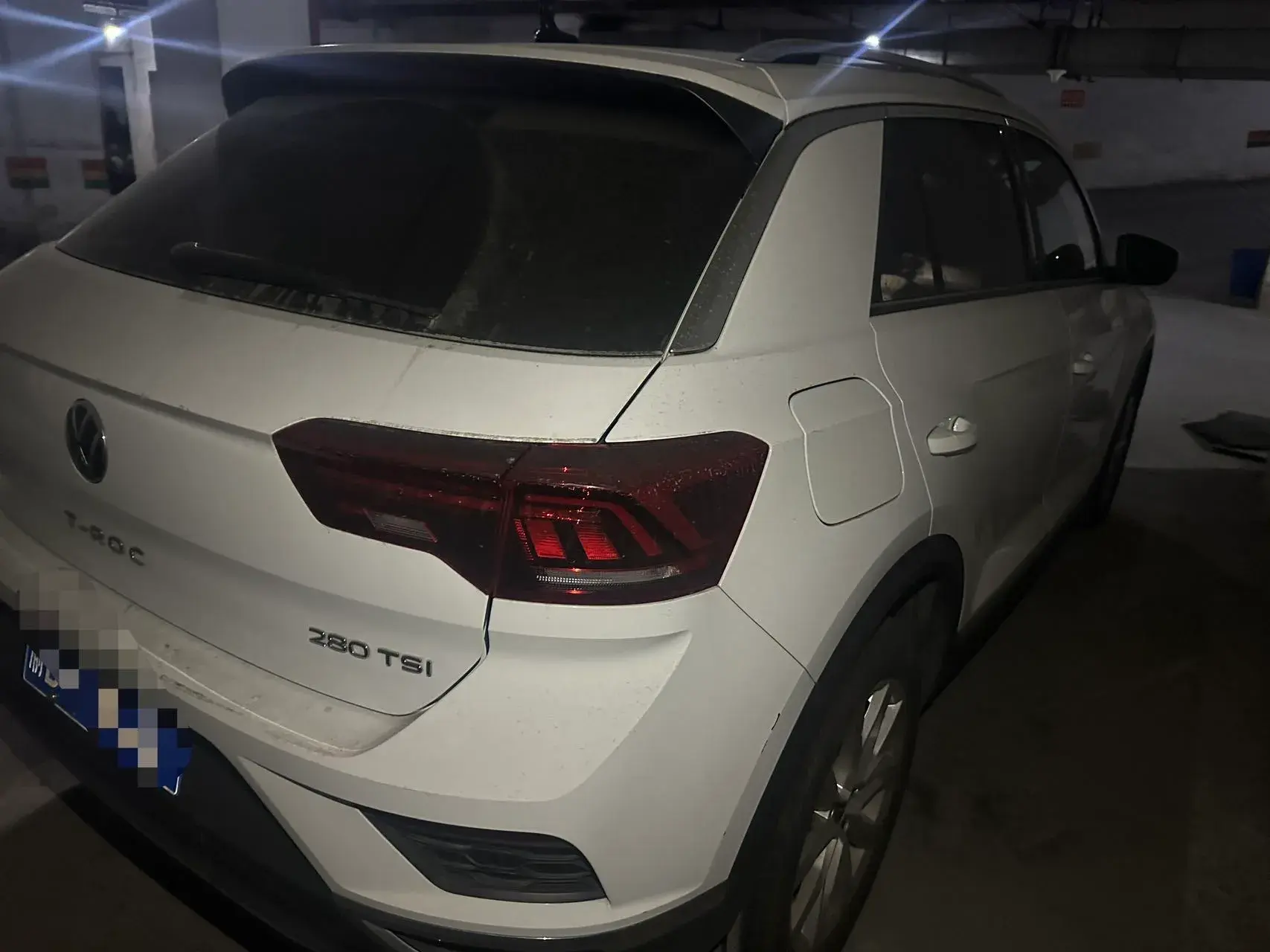 2022 VOLKSWAGEN T-ROC thumbnail 2