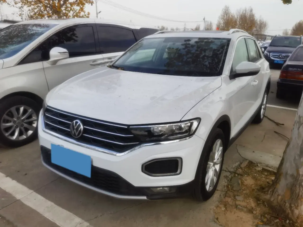 2022 VOLKSWAGEN T-ROC view 1