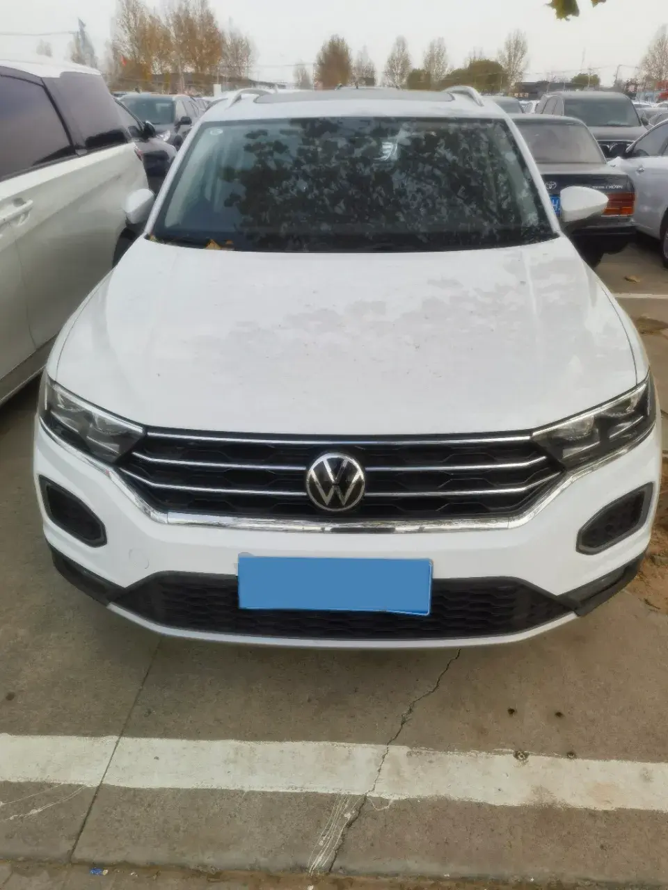 2022 VOLKSWAGEN T-ROC thumbnail 2