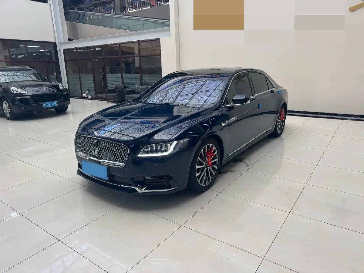 2019 Lincoln Continental 2.0T 261HP L4 6AT