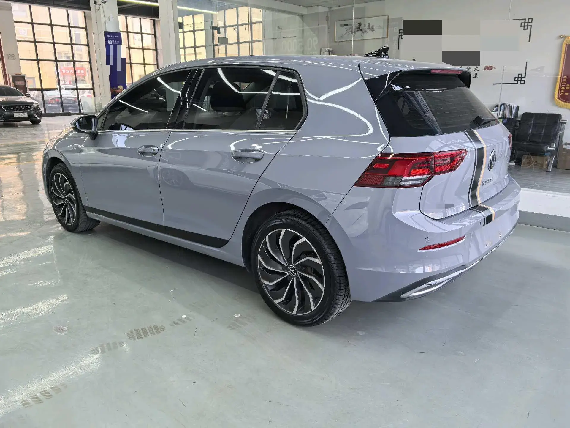 2021 VOLKSWAGEN GOLF thumbnail 3