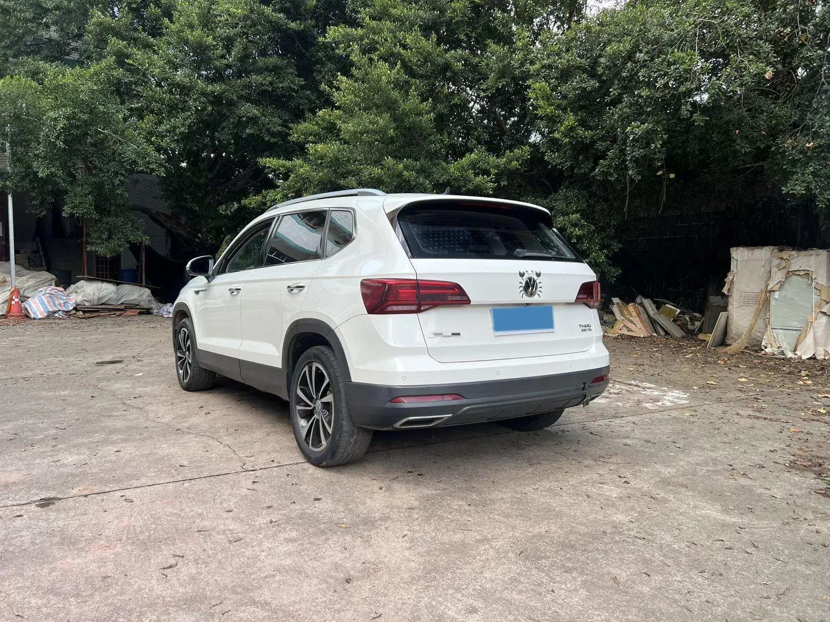 2019 VOLKSWAGEN THARU thumbnail 4