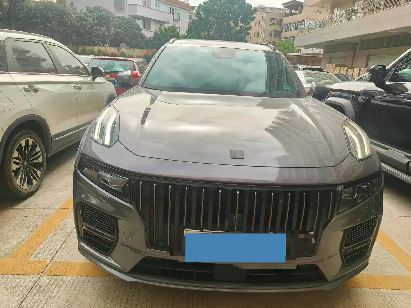 2024 LYNK&CO 09 thumbnail 2