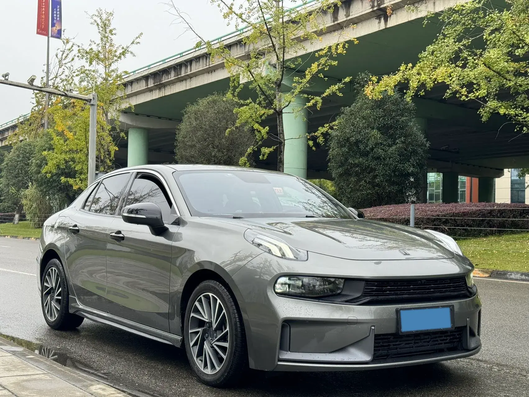 2022 LYNK&CO 03 thumbnail 3