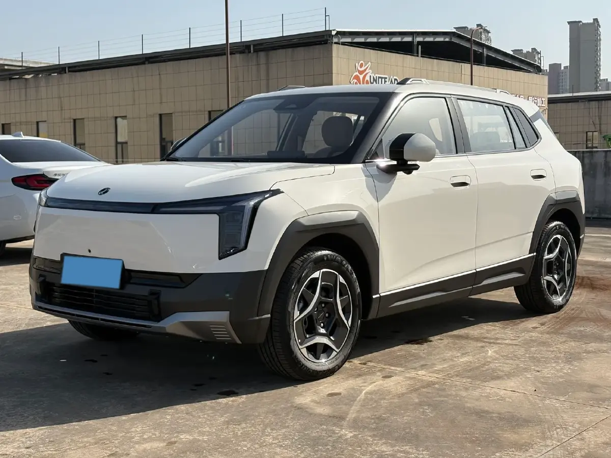 2025 DongFeng Nammi 06 BEV