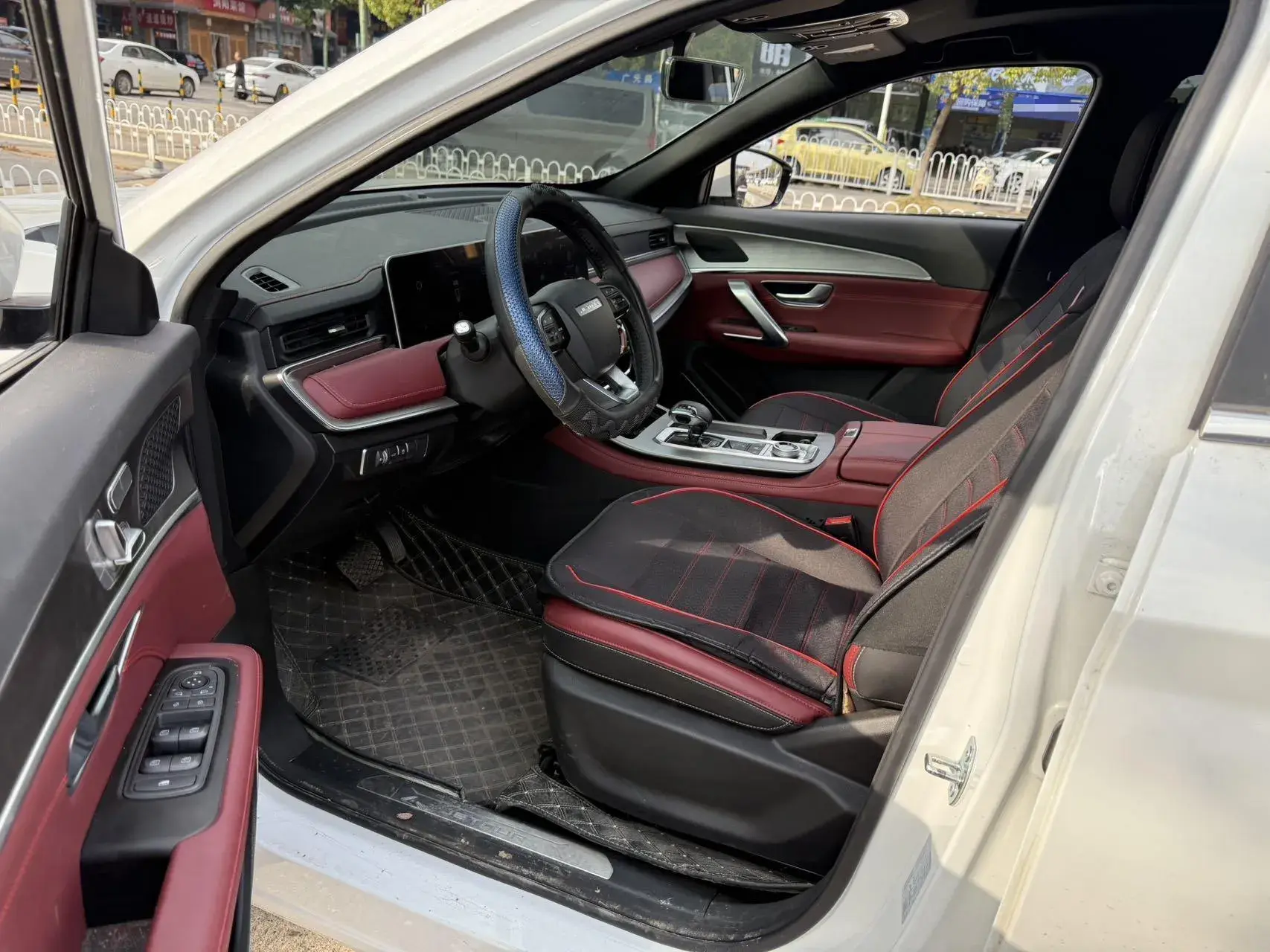 2025 JETOUR X70 thumbnail 4