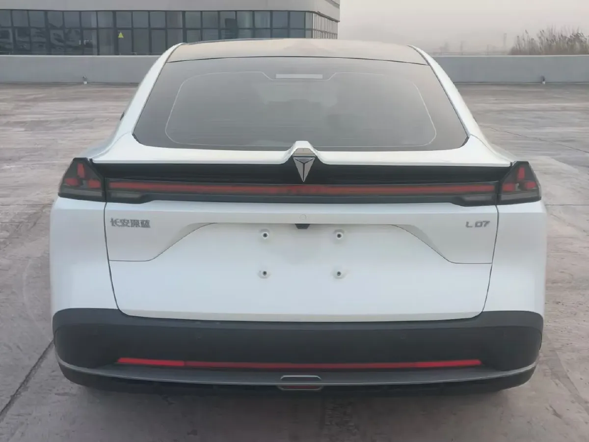 2024 Deepal L07 1.5L 98HP L4 REEV 28.39KWH,autocango,china used car exporter,china ev exporter,chinese used car exporter,chinese used ev exporter