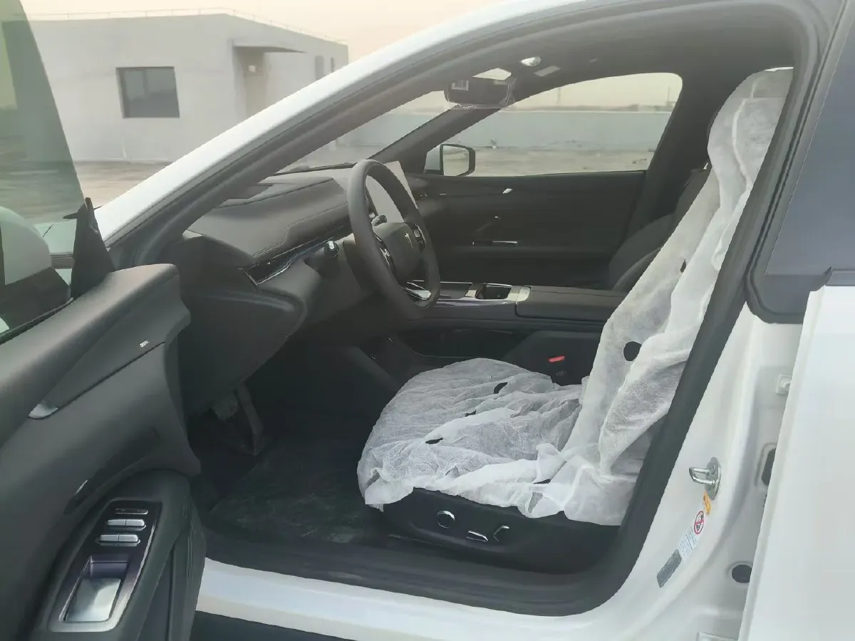 2024 Deepal L07 1.5L 98HP L4 REEV 28.39KWH,autocango,china used car exporter,china ev exporter,chinese used car exporter,chinese used ev exporter