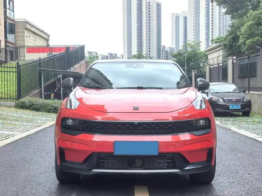 2022 LYNK&CO 05 thumbnail 2