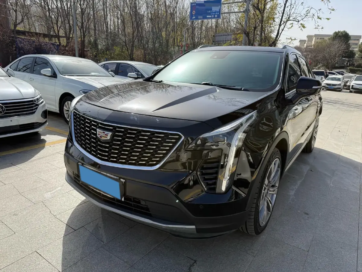 2020 Cadillac XT4 2.0T 241HP L4 9AT