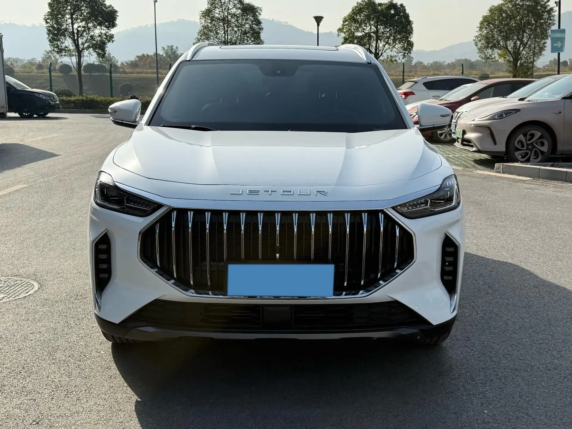 2023 JETOUR X70 thumbnail 2