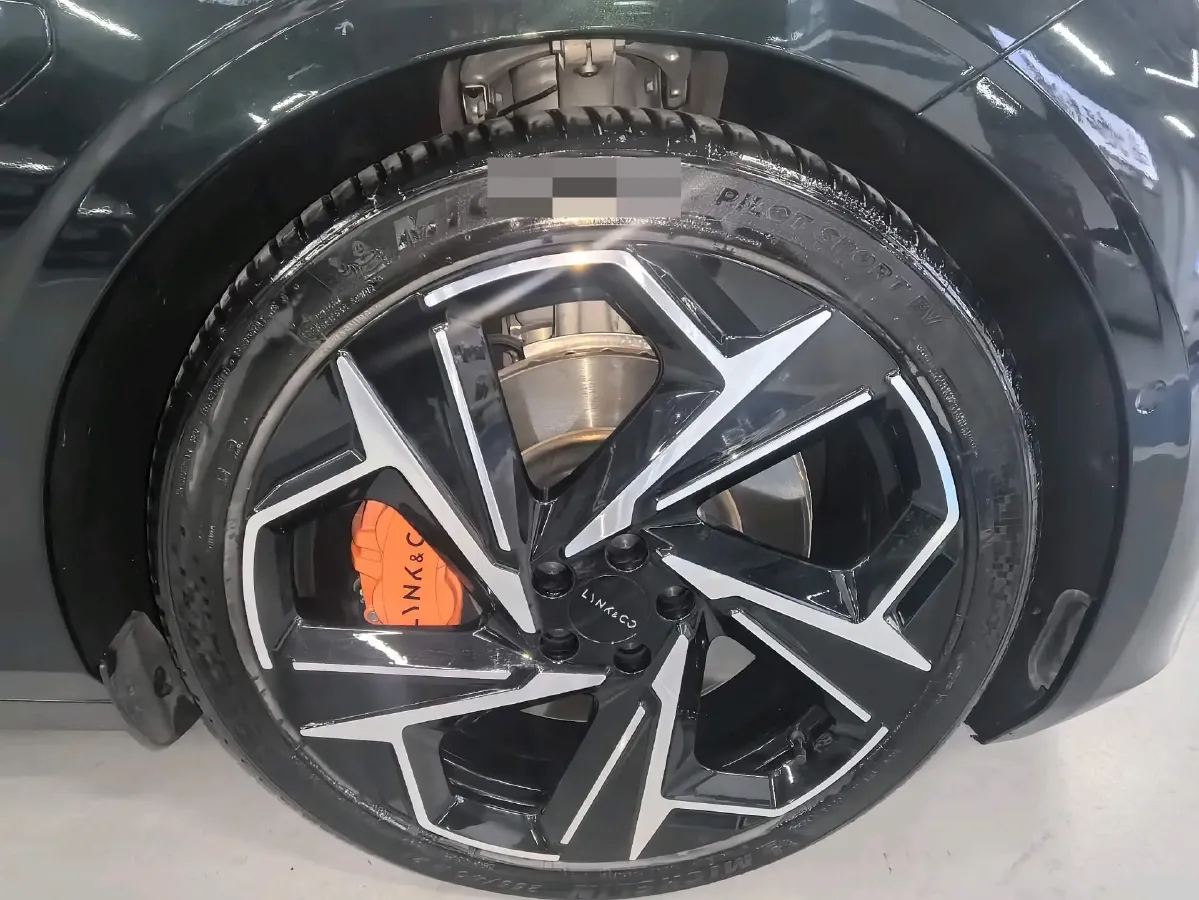 2025 LYNK&CO Z10 BEV 95KWH,autocango,china used car exporter,china ev exporter,chinese used car exporter,chinese used ev exporter