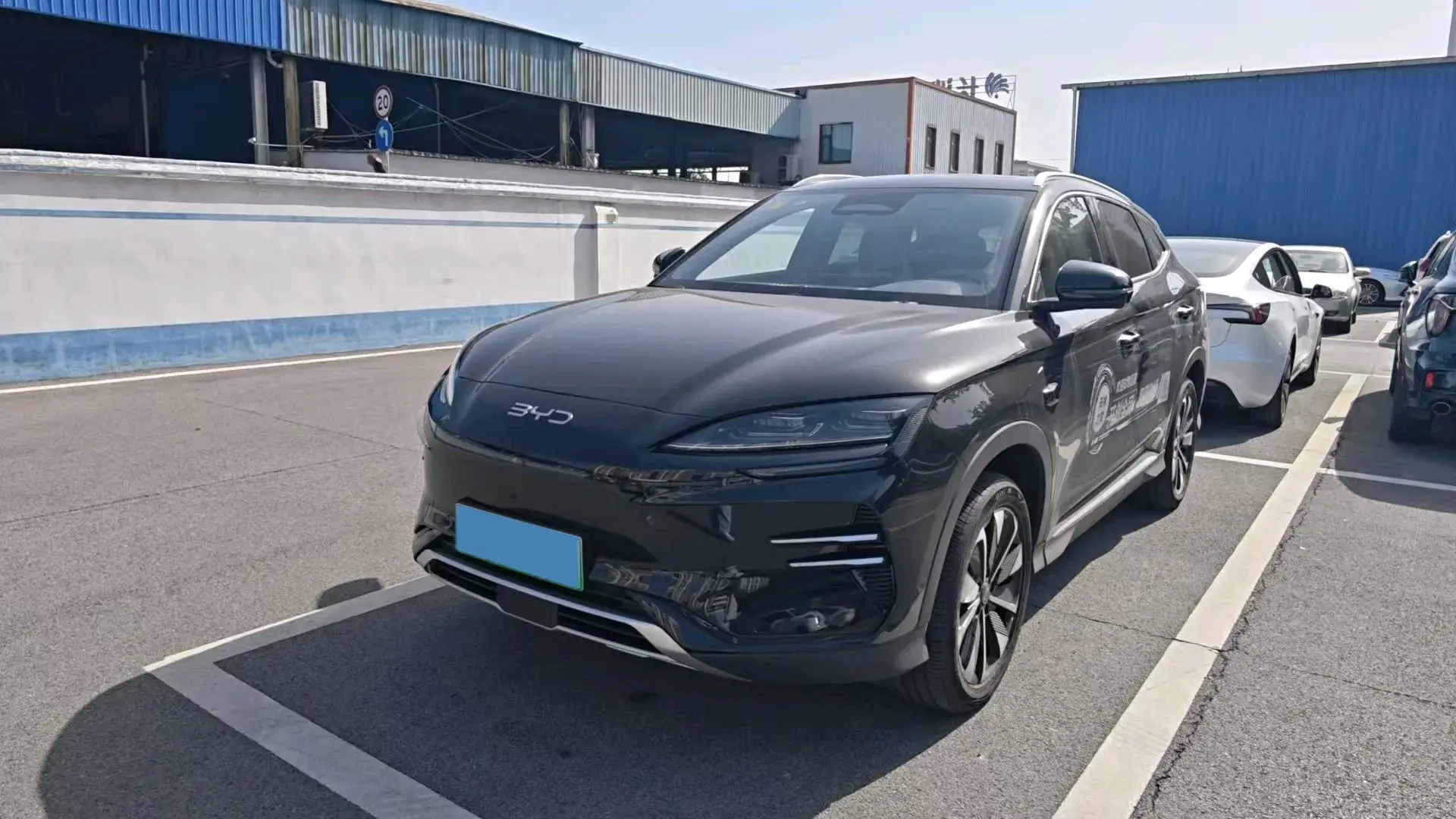2025 BYD SONG view 1